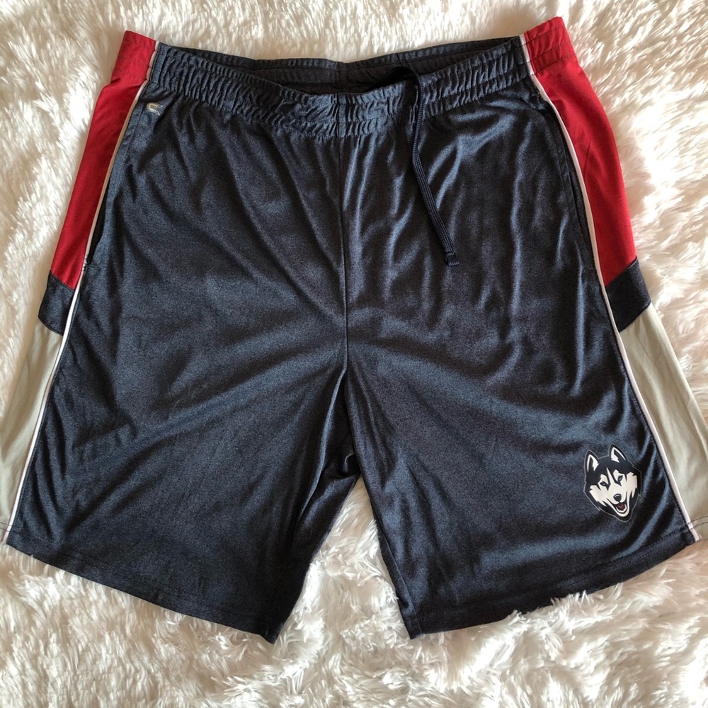 Men’ Sport shorts size XXL. NWOT